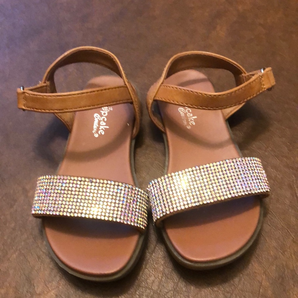Cupcake sandals